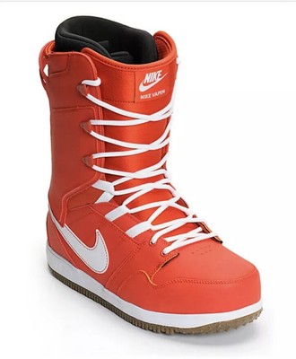 white nike snowboard boots